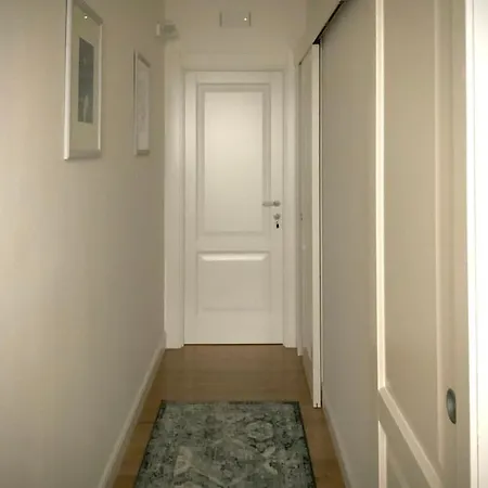 La Luna Nel Pozzo Botrugno